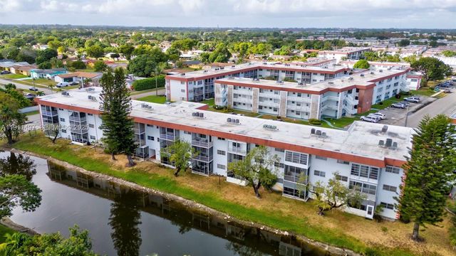 4310 NW 12th Court 302, Lauderhill, FL 33313