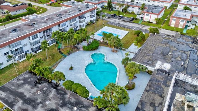 4310 NW 12th Court 302, Lauderhill, FL 33313