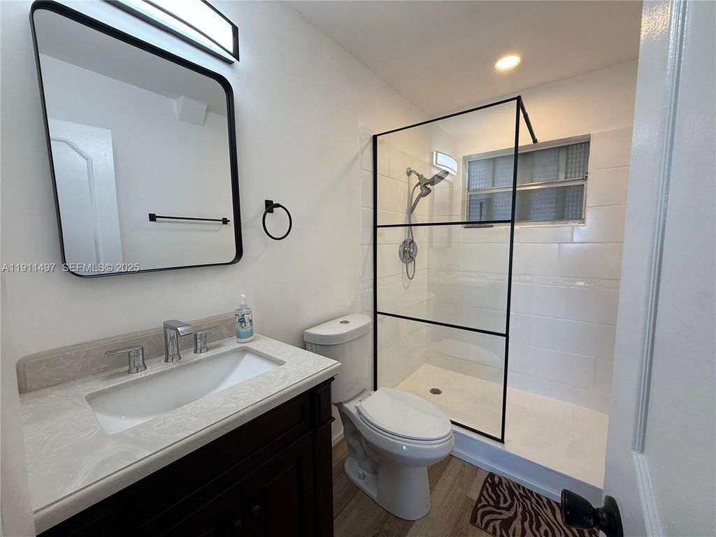 4310 NW 12th Court 302, Lauderhill, FL 33313