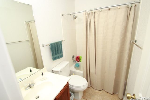 302 AGENCY OAKS, San Antonio, TX 78249