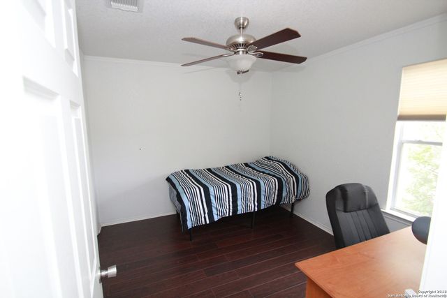 302 AGENCY OAKS, San Antonio, TX 78249