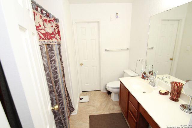 302 AGENCY OAKS, San Antonio, TX 78249