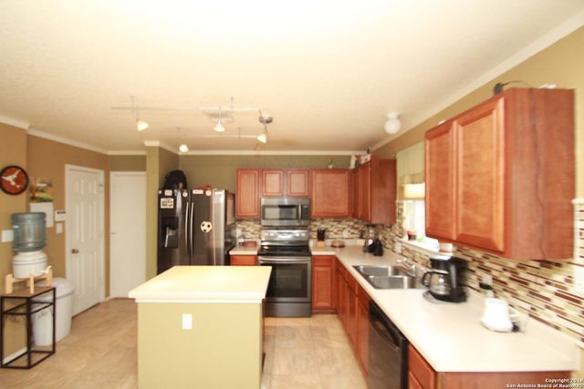 302 AGENCY OAKS, San Antonio, TX 78249