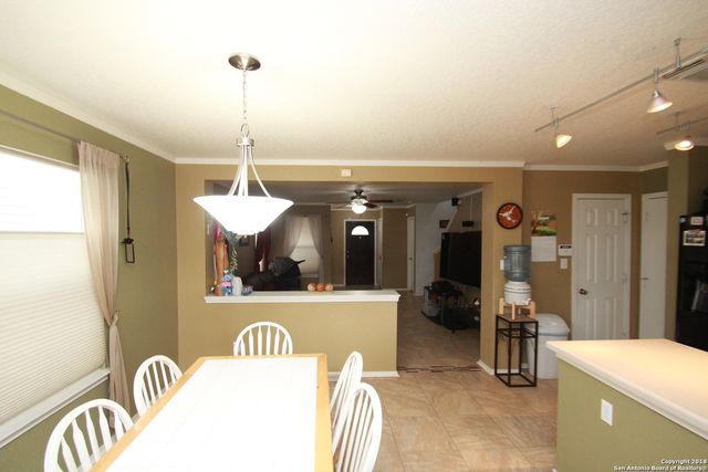 302 AGENCY OAKS, San Antonio, TX 78249