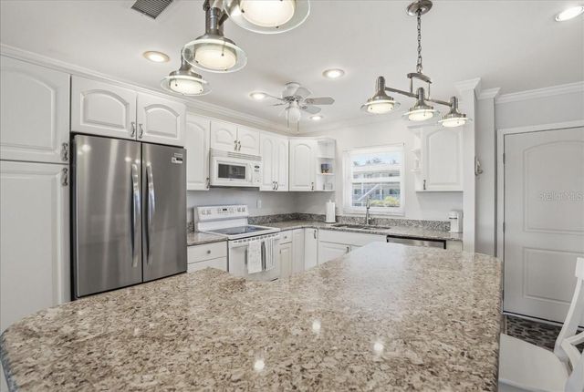 3330 GULF OF MEXICO DRIVE 202D, Longboat Key, FL 34228
