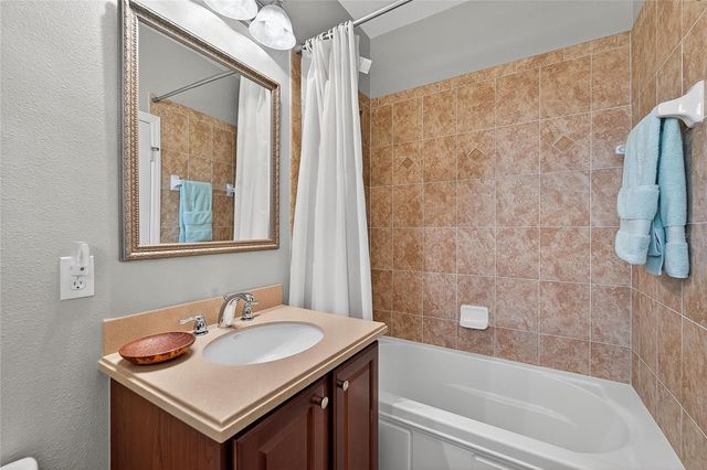 559 BAHIA BEACH BOULEVARD, Ruskin, FL 33570