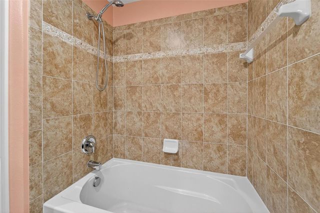 559 BAHIA BEACH BOULEVARD, Ruskin, FL 33570