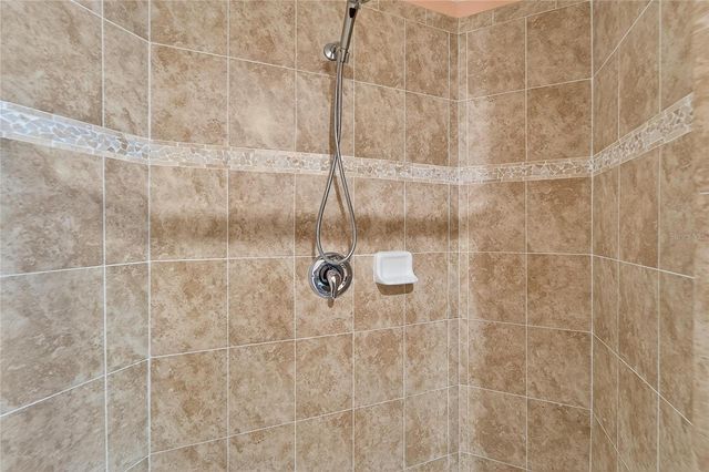 559 BAHIA BEACH BOULEVARD, Ruskin, FL 33570