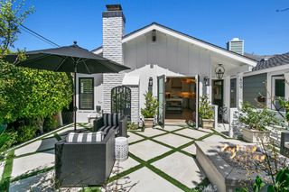 409 Poinsettia Ave., Corona Del Mar, CA 92625