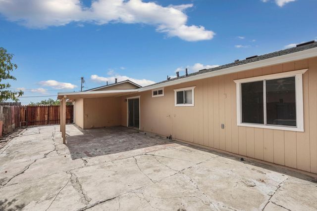 2708 S Harrison St, Stockton, CA 95206