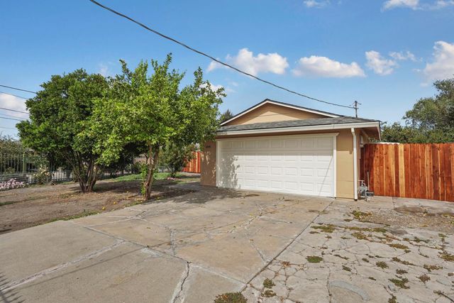 2708 S Harrison St, Stockton, CA 95206