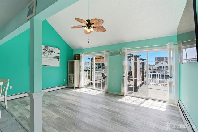 77 wind jammer Court, Bayville, NJ 08721