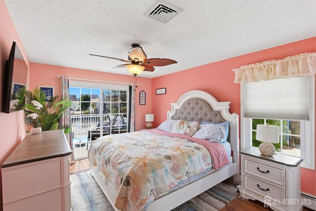 77 wind jammer Court, Bayville, NJ 08721