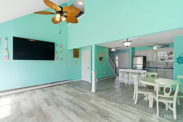 77 wind jammer Court, Bayville, NJ 08721