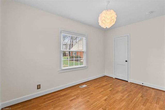 1216 Pamlico Drive, Greensboro, NC 27408