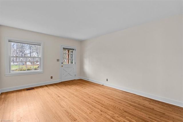 1216 Pamlico Drive, Greensboro, NC 27408