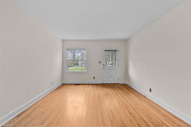 1216 Pamlico Drive, Greensboro, NC 27408