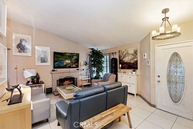 156 S Loretta, Rialto, CA 92376