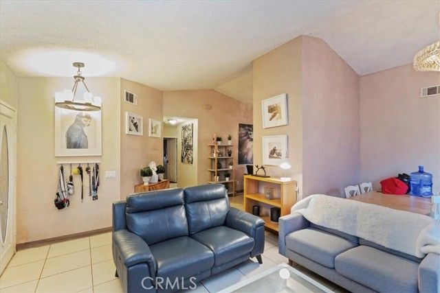 156 S Loretta, Rialto, CA 92376