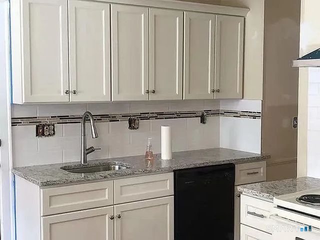 139 Ardmore Road, West Hartford, CT 06119