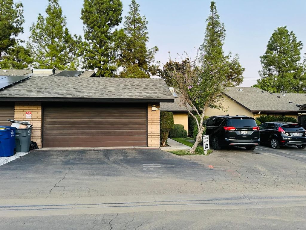 4985 E Butler Avenue # 109, Fresno, CA 93727