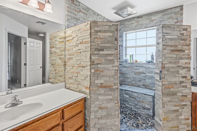 8140 E Silverado Road, Claremore, OK 74019
