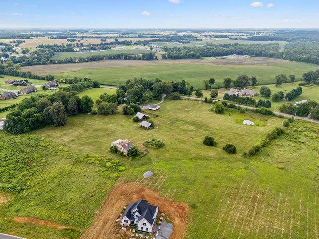 350 Port Royal Rd, Clarksville, TN 37040