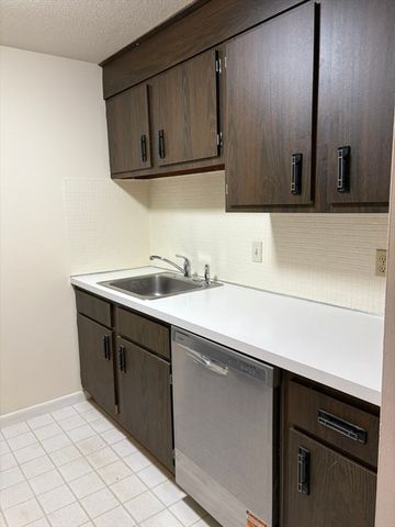 740 Farm Road 211, Marlborough, MA 01752