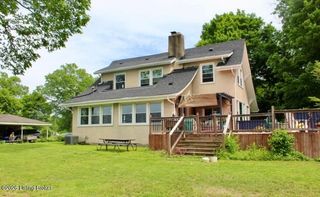 4618 River Front Dr, Louisville, KY 40216