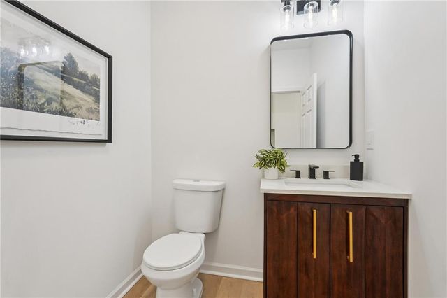 110 Vistacrest Way, Roswell, GA 30075