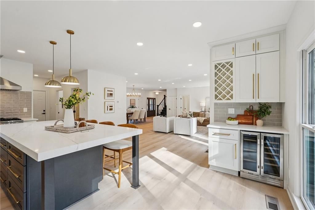 Image 15 of property listing at 110 Vistacrest Way, Roswell, GA 30075