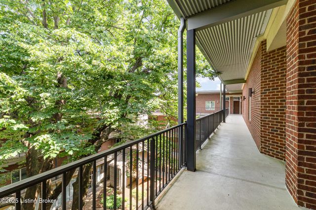 2011 Frankfort Ave 403, Louisville, KY 40206