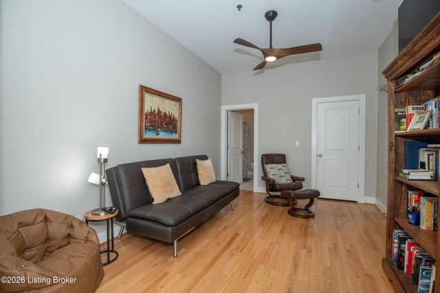 2011 Frankfort Ave 403, Louisville, KY 40206