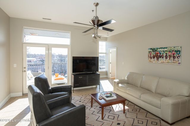 2011 Frankfort Ave 403, Louisville, KY 40206