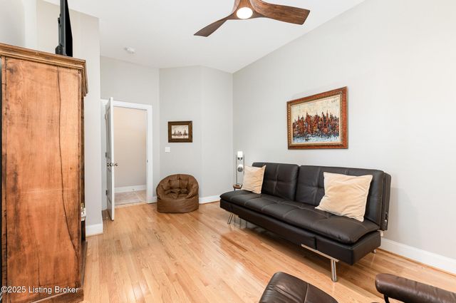 2011 Frankfort Ave 403, Louisville, KY 40206