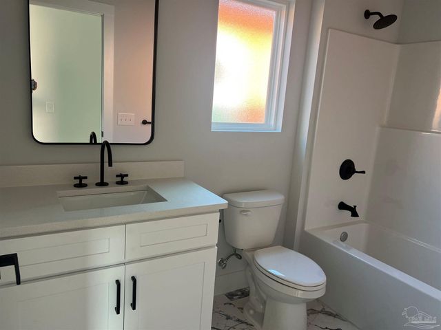 305 N Pace Blvd A or B, Pensacola, FL 32505