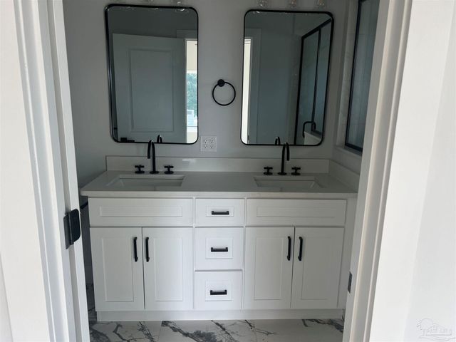 305 N Pace Blvd A or B, Pensacola, FL 32505