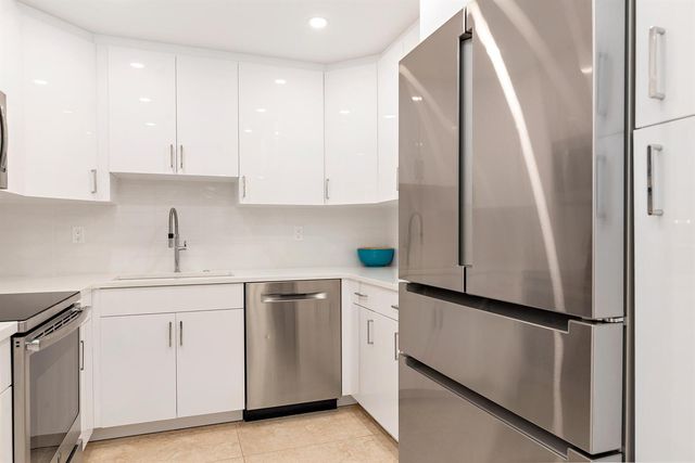 1801 S Flagler Drive 1007, West Palm Beach, FL 33401