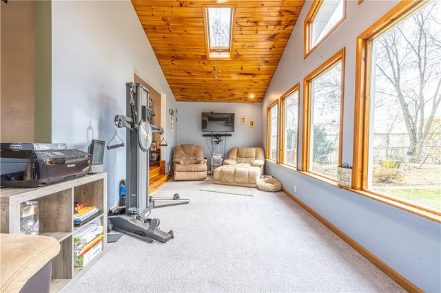 10 Coolidge St, North Union Twp, PA 15401