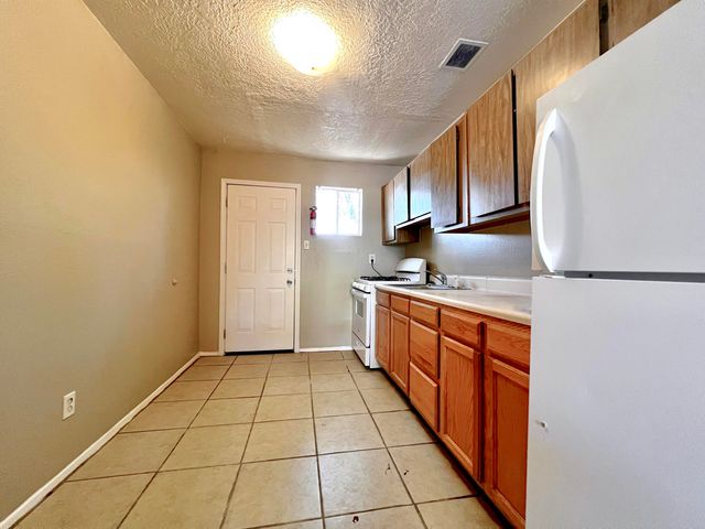 3430 Eastern Avenue SE, Albuquerque, NM 87106