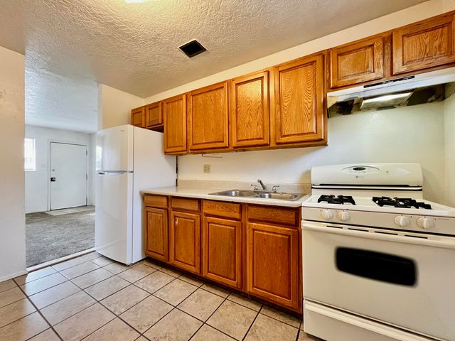 3430 Eastern Avenue SE, Albuquerque, NM 87106