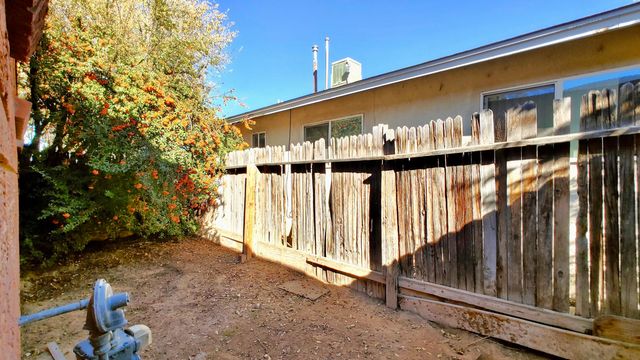 3430 Eastern Avenue SE, Albuquerque, NM 87106