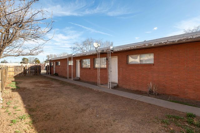 3430 Eastern Avenue SE, Albuquerque, NM 87106