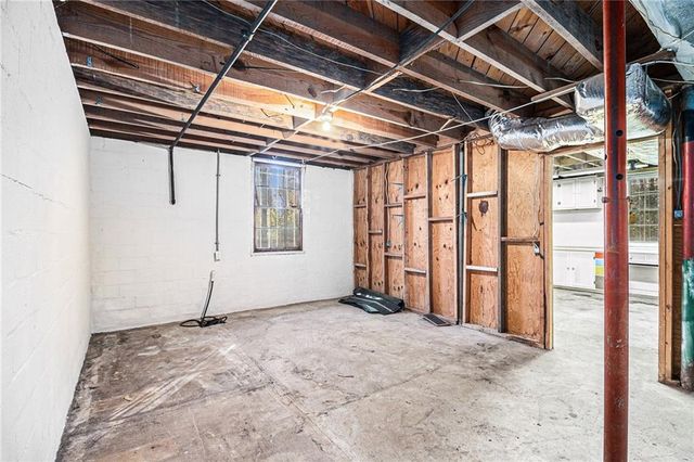 814 S Jolly Avenue, Clarkston, GA 30021
