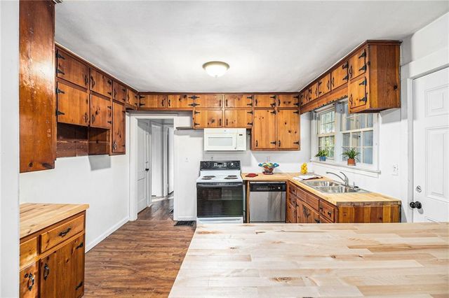 814 S Jolly Avenue, Clarkston, GA 30021
