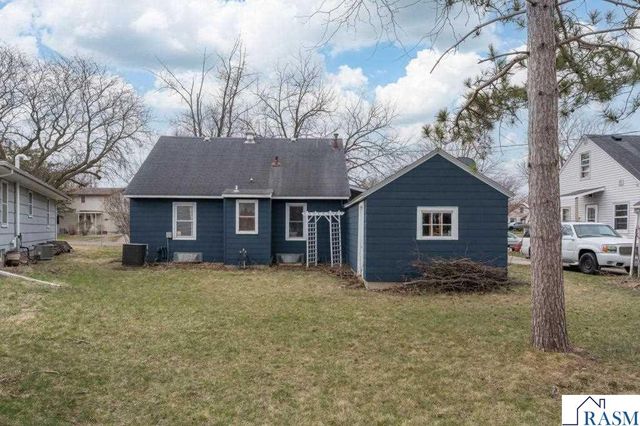 130 Haynes Street, Mankato, MN 56001