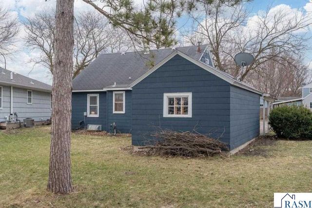 130 Haynes Street, Mankato, MN 56001