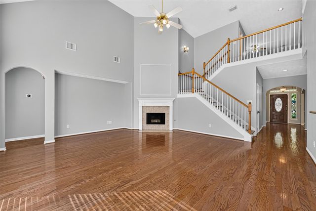 8519 Babbling Brook Court, Sugar Land, TX 77479