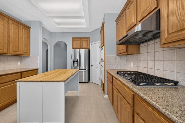 8519 Babbling Brook Court, Sugar Land, TX 77479