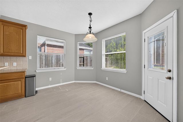 8519 Babbling Brook Court, Sugar Land, TX 77479